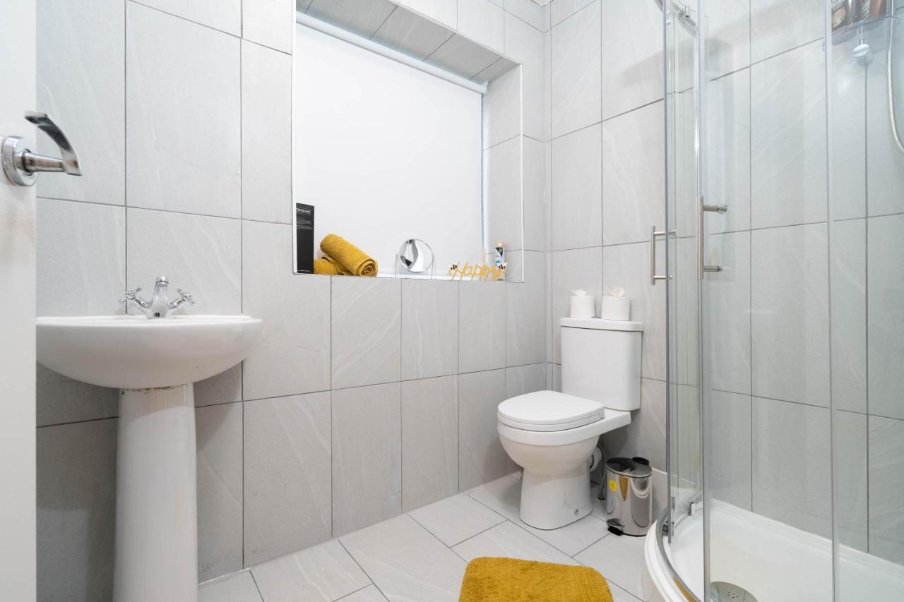 Two Bedroom Apartment-One Choice Stays- Jewellery Quarter バーミンガム エクステリア 写真